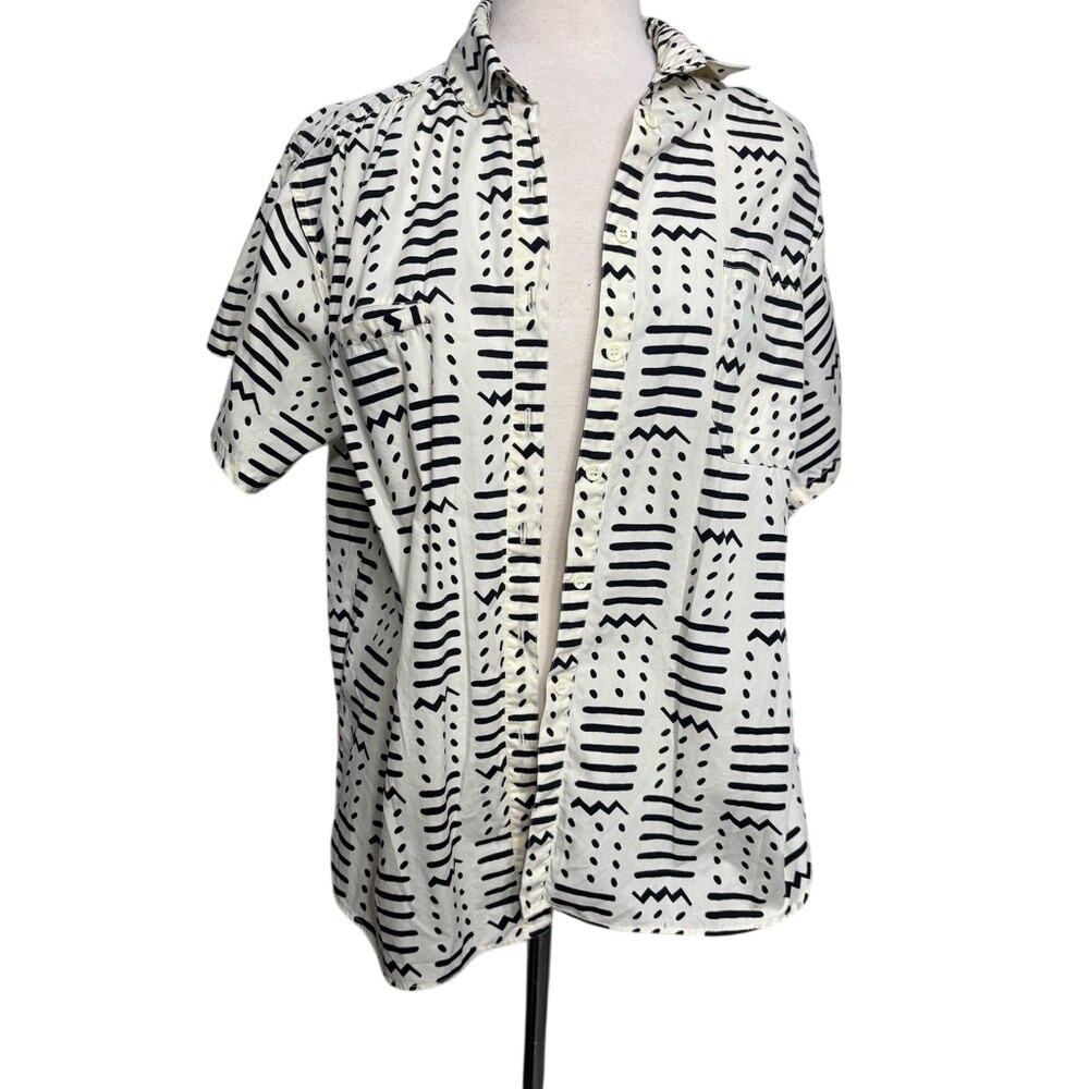 Vintage Urban Tribal Pale Yellow Geometric Print Button Down Shirt‎